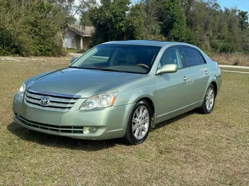 مشخصات فنی تویوتا آوالون نسل سوم Toyota Avalon 2005