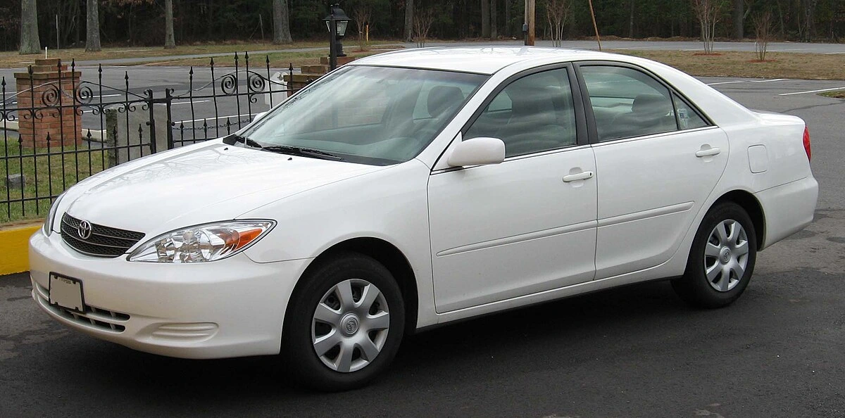 مشخصات فنی تویوتا کمری نسل پنجم  Xv30 Toyota camry 2001